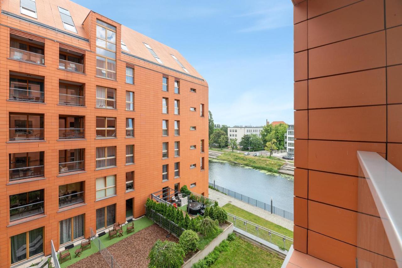 Aura - Riverside & Parking By Downtown Apartments グダニスク エクステリア 写真